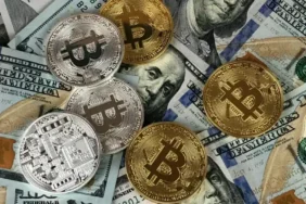 Banka Hesabında 1 Trilyon Lira Gördü, Hesapları Bloke Edildi